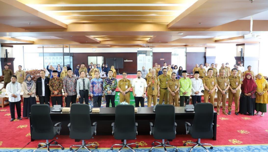 Sosialisasi Komite Daerah Ekonomi dan Keuangan Syariah (KDEKS) Prov. Kaltim Tahun 2023